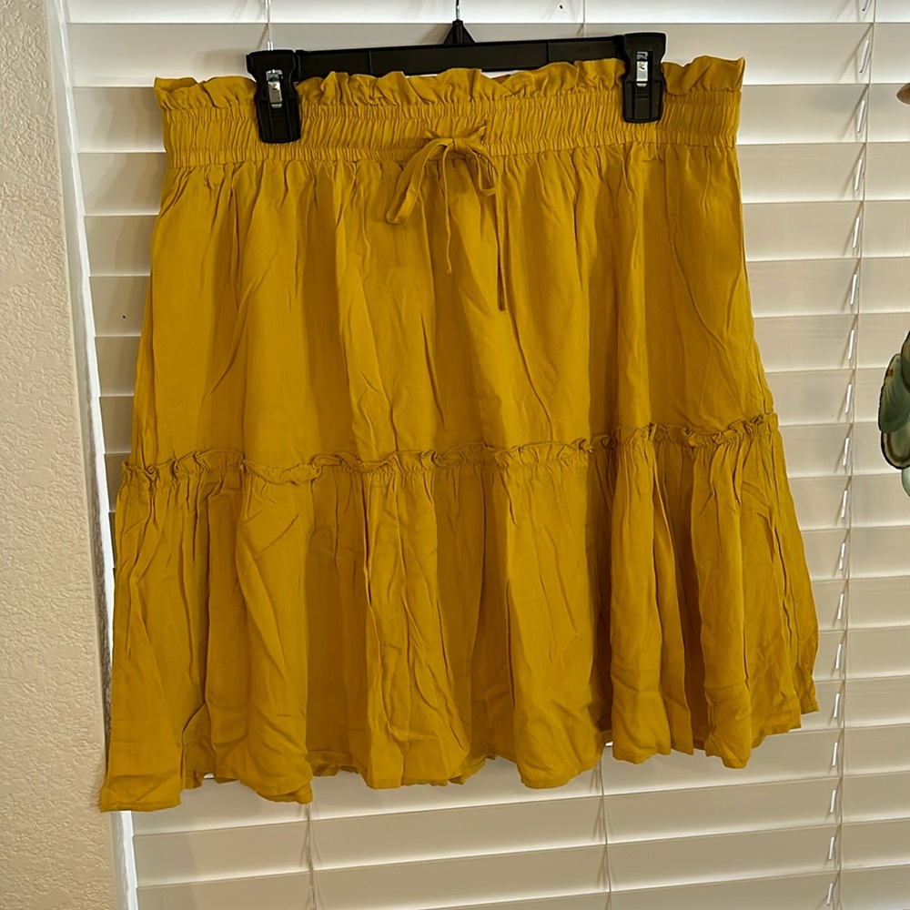 Kirundo Gold lined Skirt (NWT)